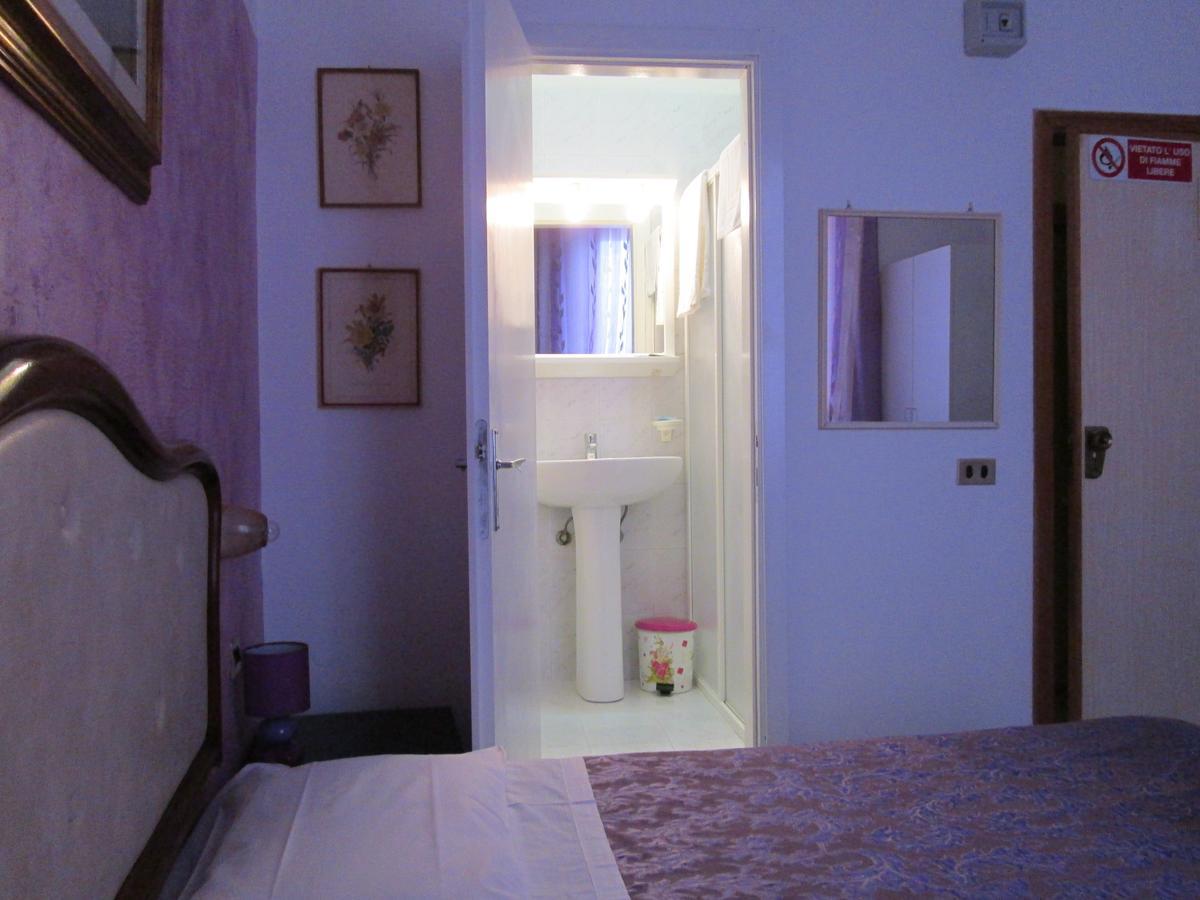 B&B Regina Margherita Пьомбино Номер фото